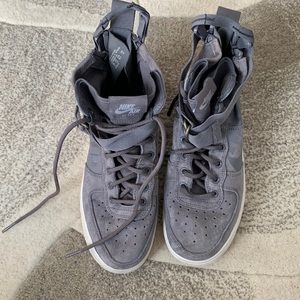 Nike SF AF1 Mid in Gunsmoke Men’s size 6